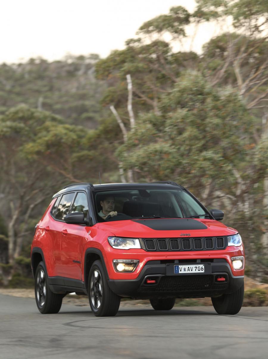  Jeep Compass Trailhawk (MP) 2017 года  (AU) (фото 34 из 46)